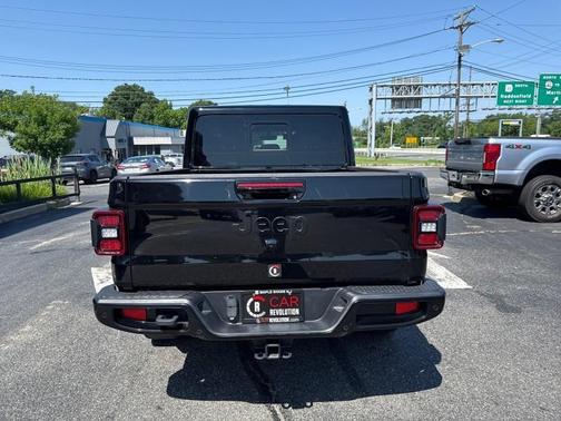 2021 Jeep Gladiator Overland