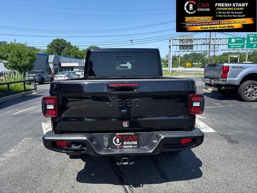 2021 Jeep Gladiator Overland
