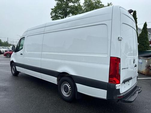 2023 Mercedes-Benz Sprinter 2500 HR IA GAS 170''