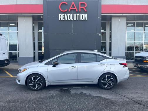 2023 Nissan Versa 1.6 SR