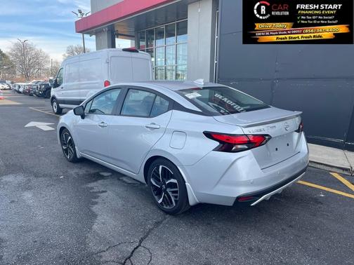 2023 Nissan Versa 1.6 SR