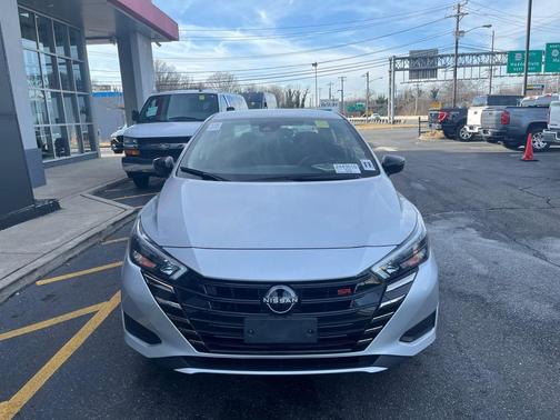 2023 Nissan Versa 1.6 SR