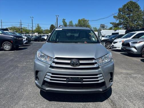2018 Toyota Highlander LE