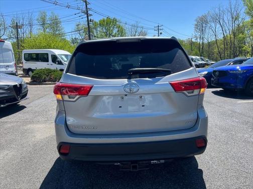 2018 Toyota Highlander LE