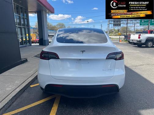 White 2023 Tesla Model Y Long Range