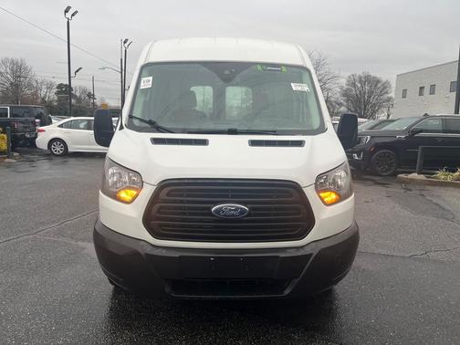 2019 Ford Transit-250 148 WB Medium Roof Cargo