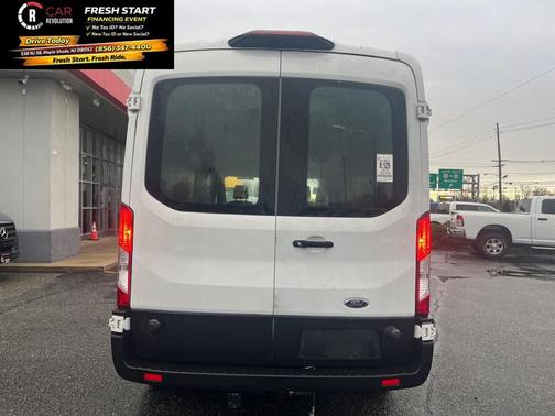 2019 Ford Transit-250 148 WB Medium Roof Cargo