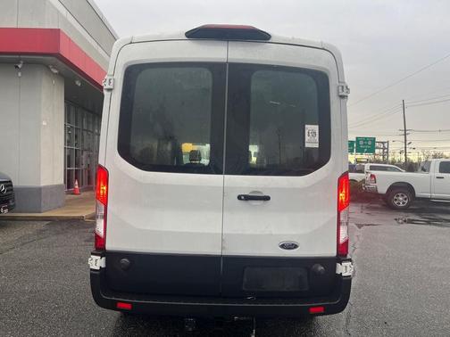 2019 Ford Transit-250 148 WB Medium Roof Cargo