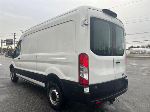 2019 Ford Transit-250 148 WB Medium Roof Cargo