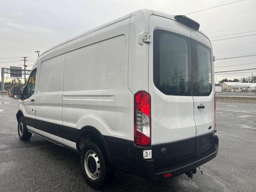 2019 Ford Transit-250 148 WB Medium Roof Cargo