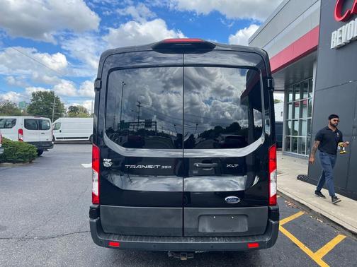 2023 Ford Transit-350 XLT