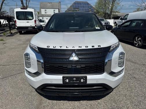 2023 Mitsubishi Outlander SEL