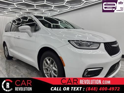 2022 Chrysler Pacifica Touring-L