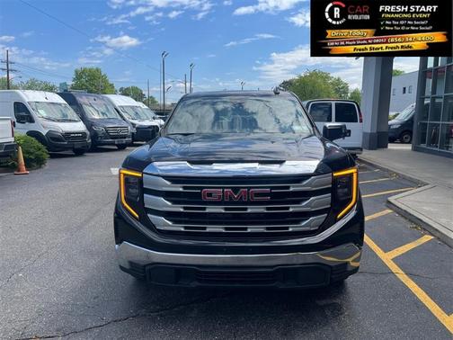 Black 2024 GMC Sierra 1500 SLE