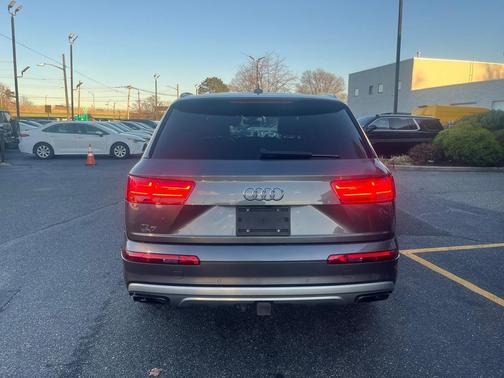 2019 Audi Q7 55 Prestige