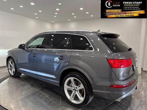 2019 Audi Q7 55 Prestige