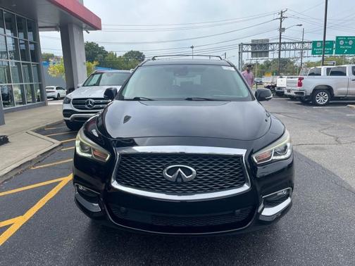 2017 INFINITI QX60 Base
