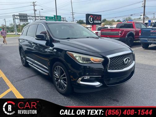 2017 INFINITI QX60 Base