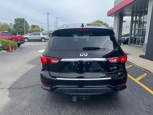 2017 INFINITI QX60 Base