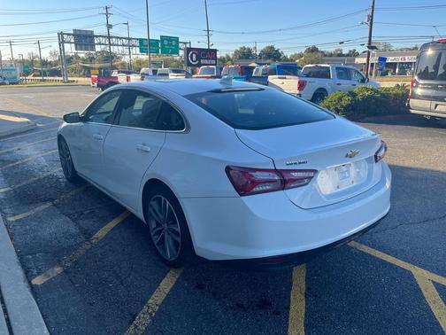 2022 Chevrolet Malibu LT