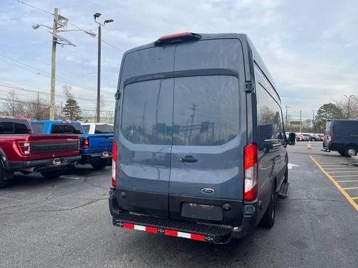 2019 Ford Transit-250 Base