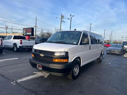 2023 Chevrolet Express 3500 LS