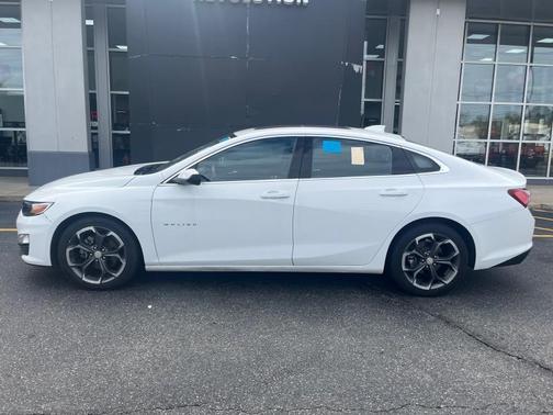 2022 Chevrolet Malibu LT