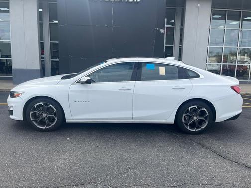 2022 Chevrolet Malibu LT