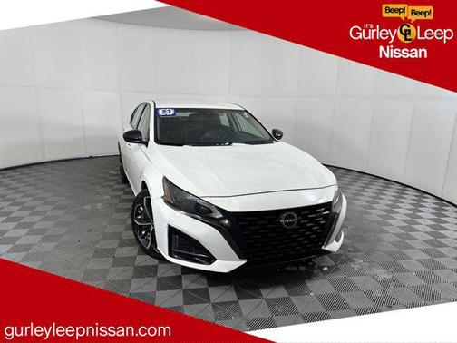 2023 Nissan Altima SR FWD