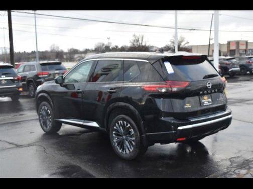 2025 Nissan Rogue Platinum