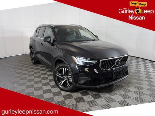Core Bright Theme 2025 Volvo XC40 B5 Core Bright Theme