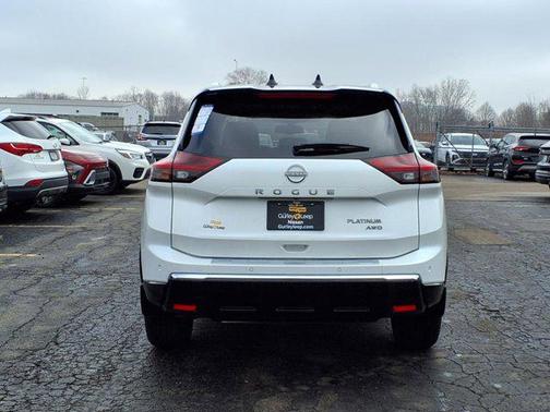 2025 Nissan Rogue Platinum