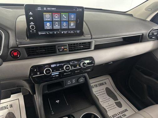 2023 Honda Pilot Touring 8-Passenger