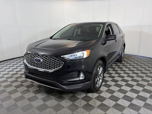 Agate Black Metallic 2024 Ford Edge SEL
