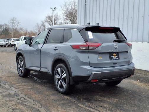 2025 Nissan Rogue SL