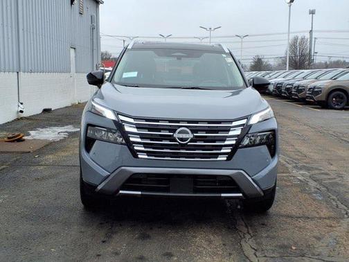 2025 Nissan Rogue SL