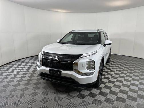 2022 Mitsubishi Outlander ES 2.5 S-AWC