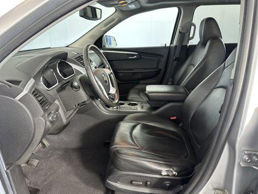 2011 Chevrolet Traverse 2LT
