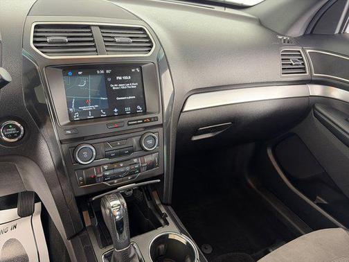 Magnetic Metallic 2017 Ford Explorer XLT
