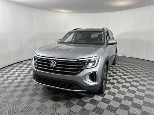 2024 Volkswagen Atlas 2.0T SE w/Technology 4MOTION