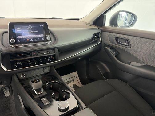 Glacier White 2023 Nissan Rogue S