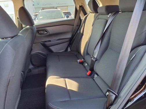 2025 Nissan Rogue S