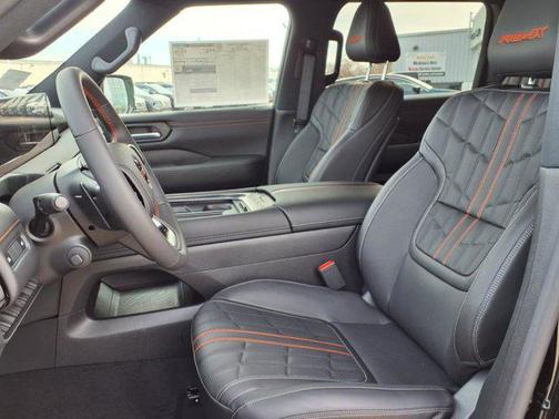2025 Nissan Armada PRO-4X 4WD