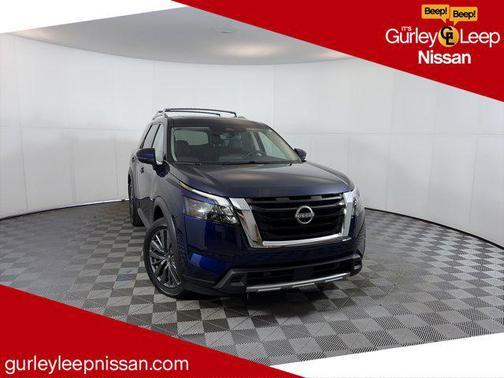 2025 Nissan Pathfinder SL 4WD