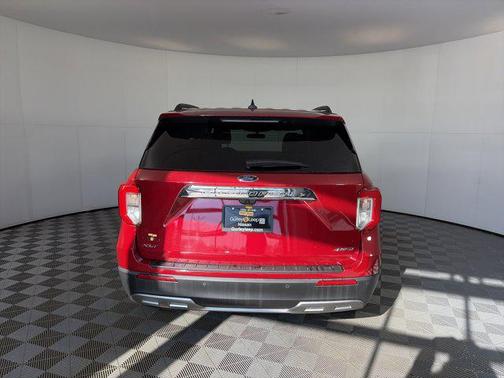 Rapid Red Metallic Tinted Clearcoat 2023 Ford Explorer XLT
