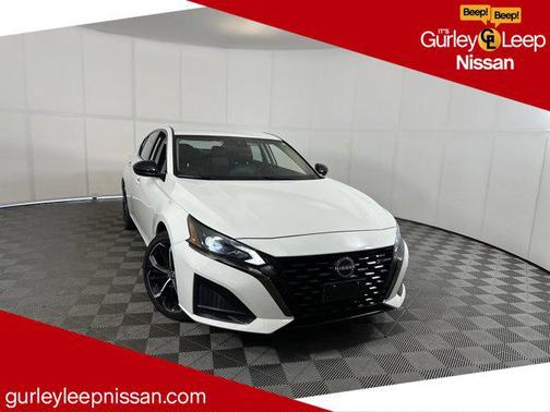 2023 Nissan Altima SR FWD