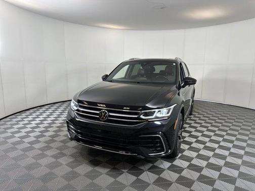 2022 Volkswagen Tiguan 2.0T SEL R-Line 4MOTION
