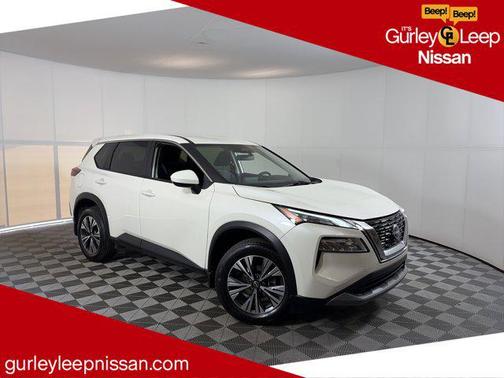 Pearl White Tricoat 2023 Nissan Rogue SV