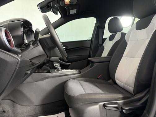Mosaic Black Metallic 2025 Chevrolet Trax FWD 1RS