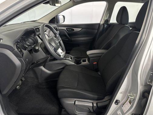 2022 Nissan Rogue Sport S